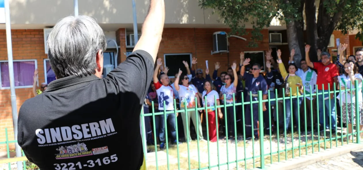 Manifestação dos trabalhadores da saúde municipal na FMS