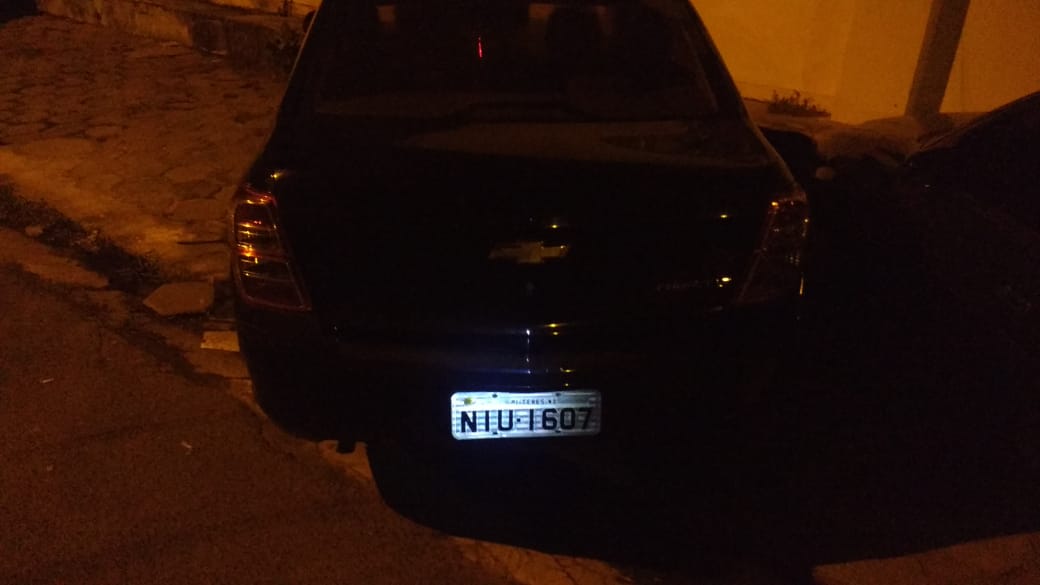 Veículo encontrado com placa clonada