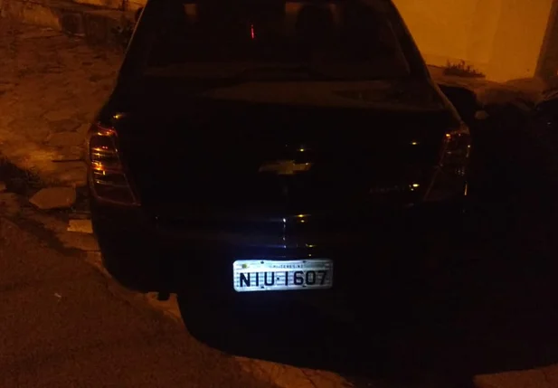 Veículo encontrado com placa clonada