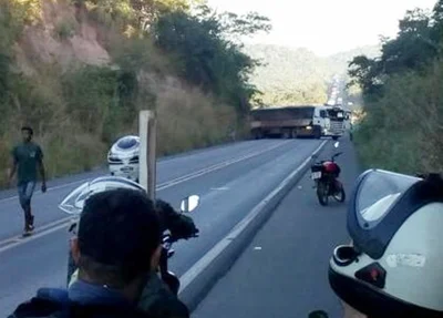 Caminhão quebra e parte da BR 343 fica interditada