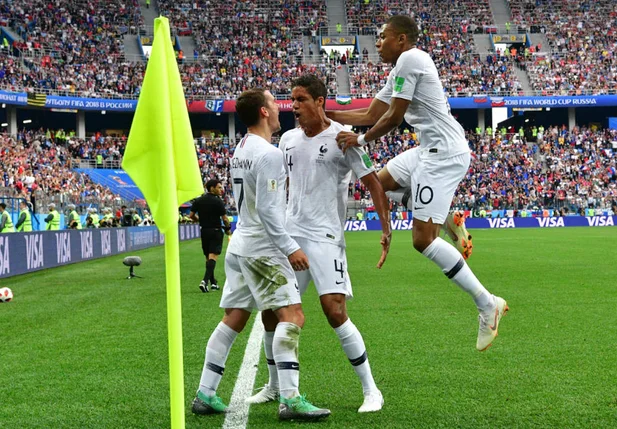 França bate o Uruguai e garante vaga na semifinal da Copa do Mundo
