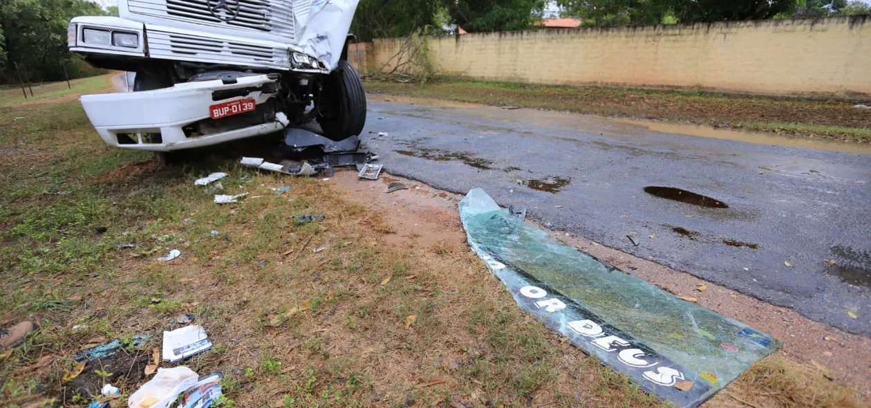 O acidente aconteceu na Avenida Poti