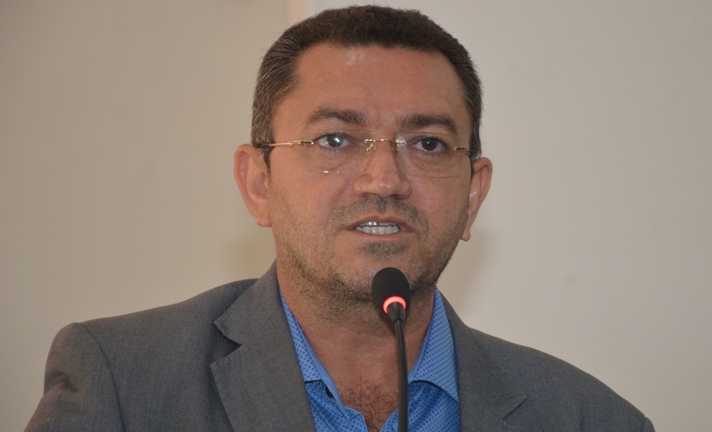Padre Walmir tentar derrubar liminar no TJ