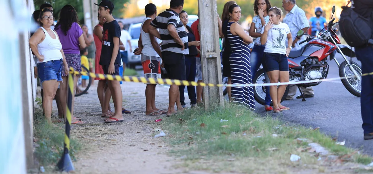 Macelo tinha acabado de estacionar o veículo 
