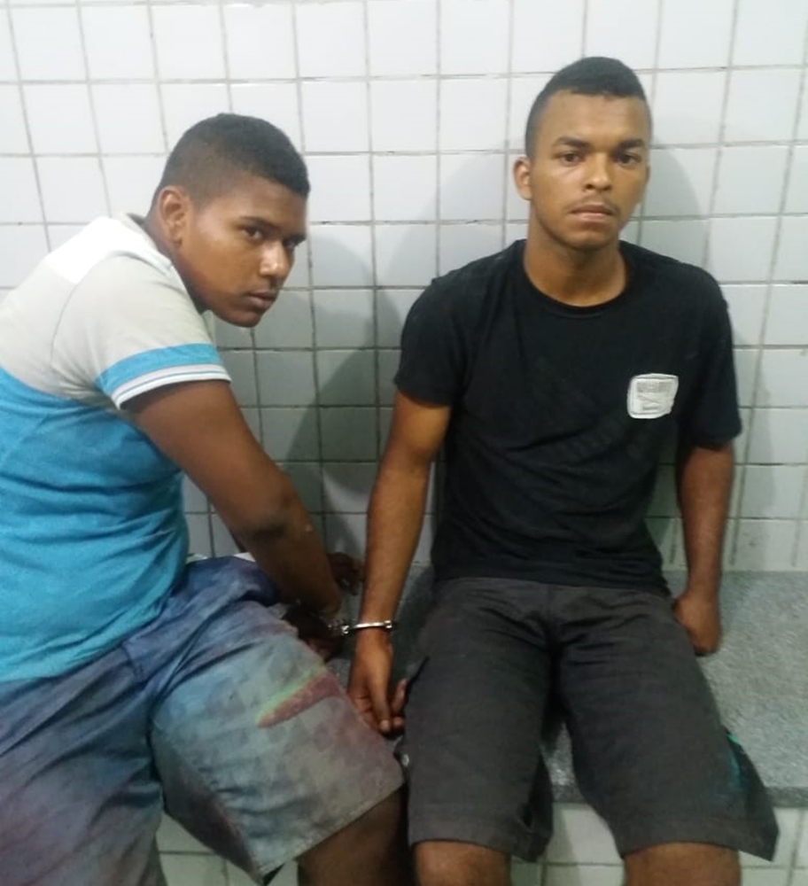 Suspeitos por porte ilegal de arma de fogo