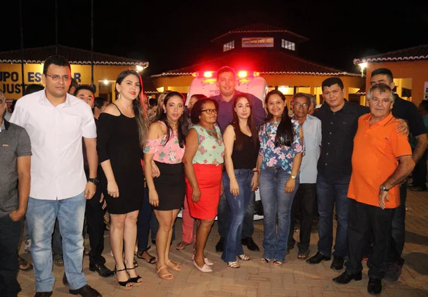 Entrega de Ambulância em Cocal