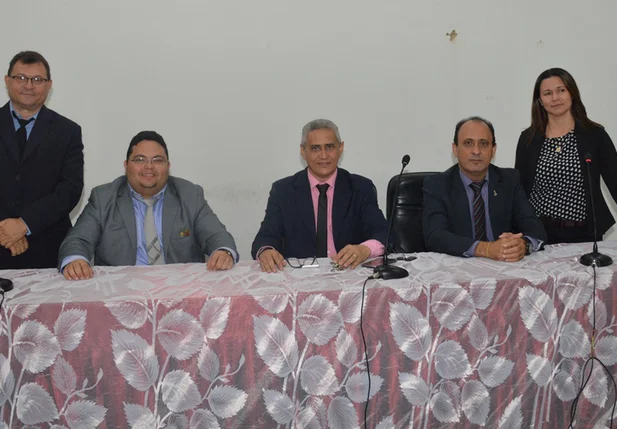 Liminar torna sem efeito eleição da nova mesa diretora da Câmara de Picos