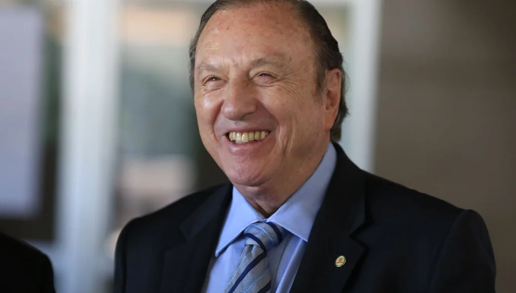 Pré-candidato à Presidência pela DC,Eymael