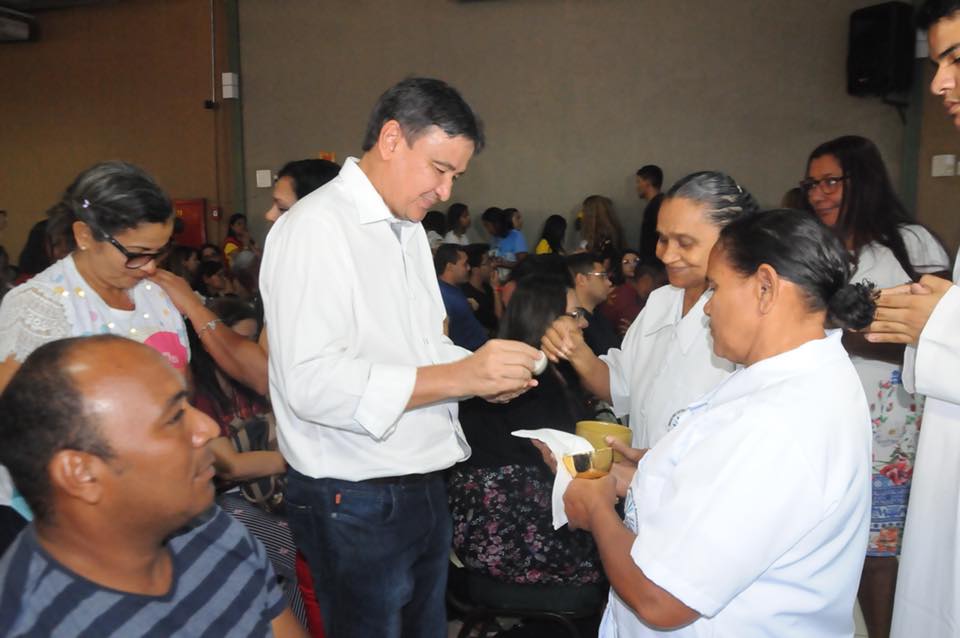 Governador em evento da Renovação Carismática 