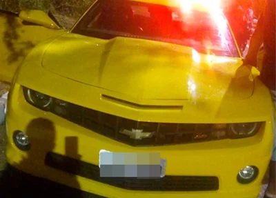 Camaro apreendido na Avenida Maranhão