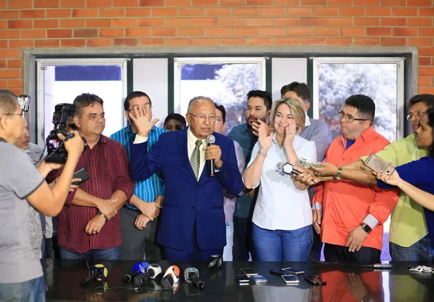 Dr. Pessoa anunciou sua posição durante coletiva à imprensa