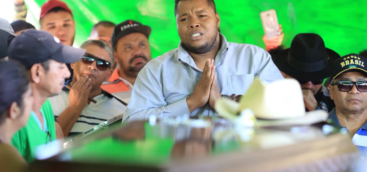 Amigos lamentam morte precoce do cantor Cizinho 
