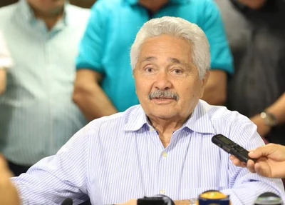 Senador Elmano Férrer