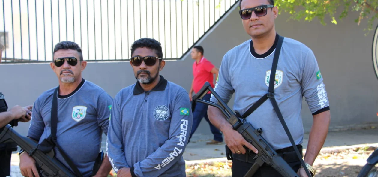 Policiais da Força Tarefa