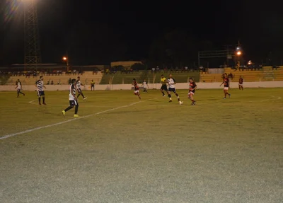 Jogo foi bem equilibrado.