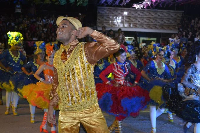 Coreografias na festa São João na cidade de Buriti dos Lopes 