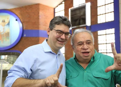 Luciano Nunes e Heráclito Fortes após missa em ação de graças