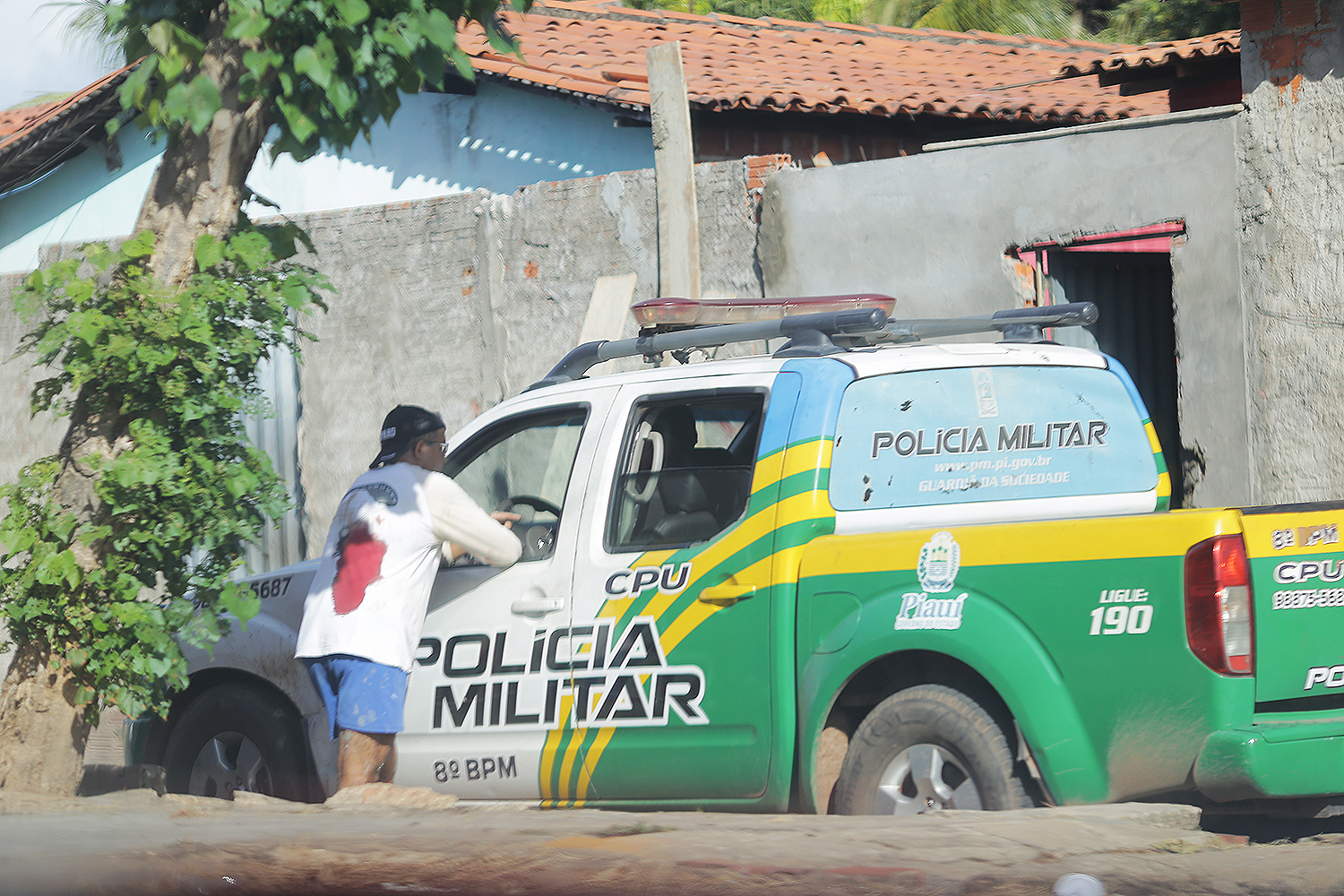 Polícia Militar no local do crime