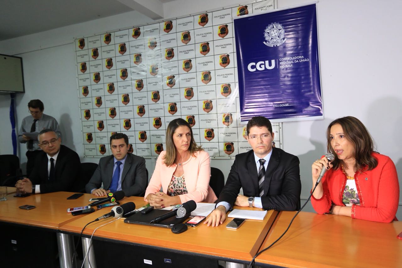 Coletiva na sede da Polícia Federal