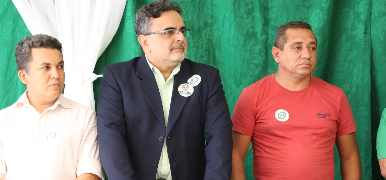 Luiz Ayrton, candidato a vice na chapa de Elmano Férrer