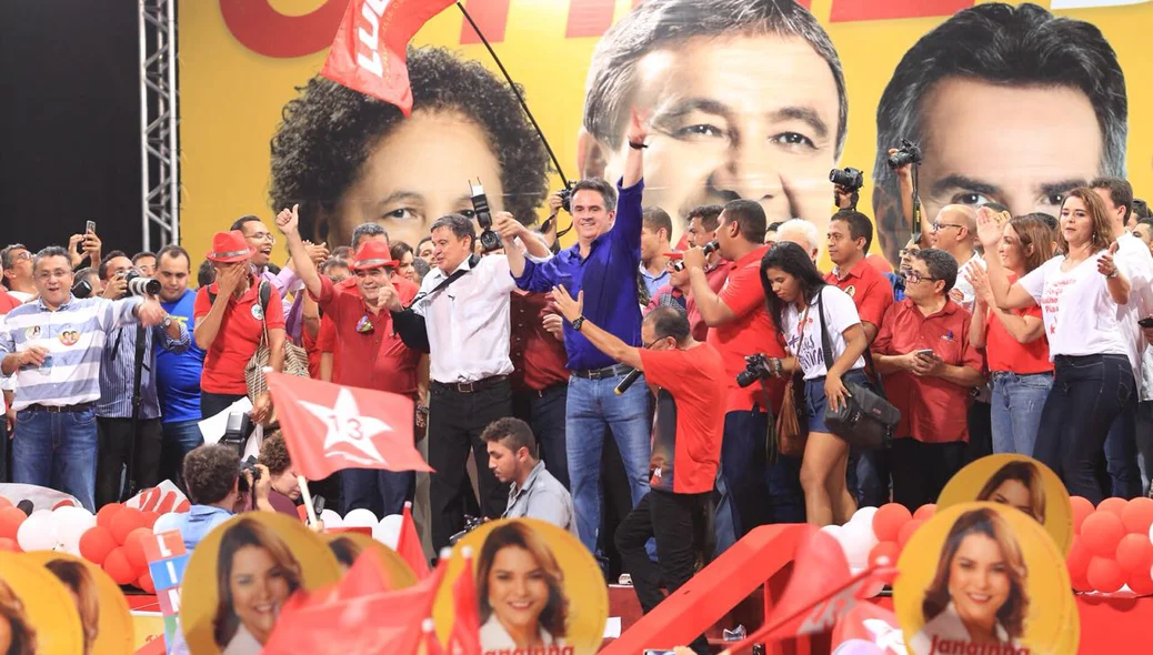 Marcelo Castro, Wellington Dias, Regina Sousa e Ciro Nogueira em convenção