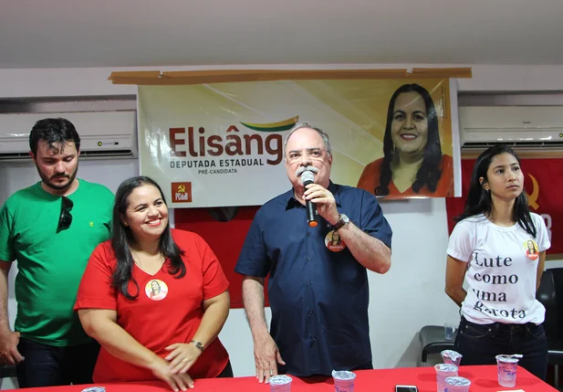 Osmar Júnior e candidatos da chapa proporcional do PCdoB