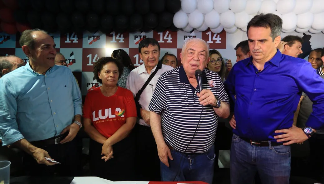 Paes Landim discursa