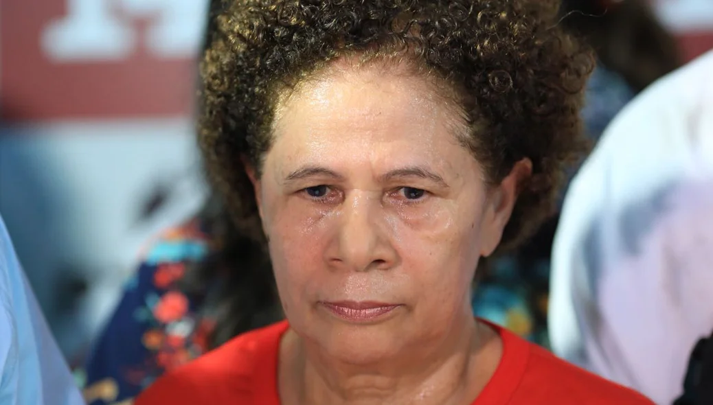 Regina Sousa na convenção do PTB