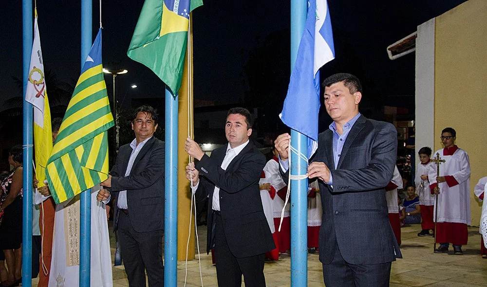 Hasteamento da bandeira 
