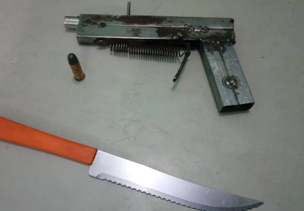 Arma de fabricação caseira apreendida
