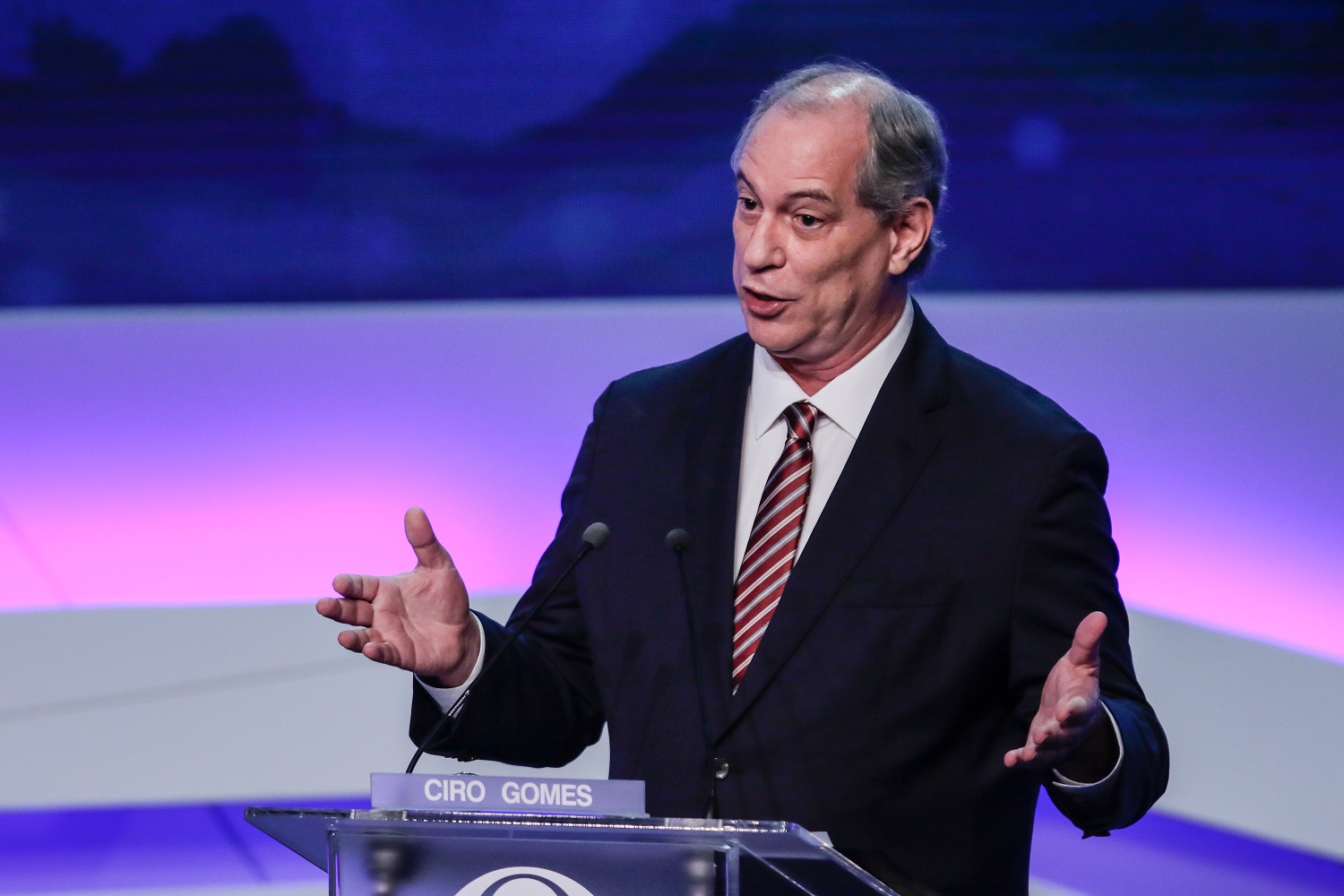 Ciro Gomes durante debate na Band