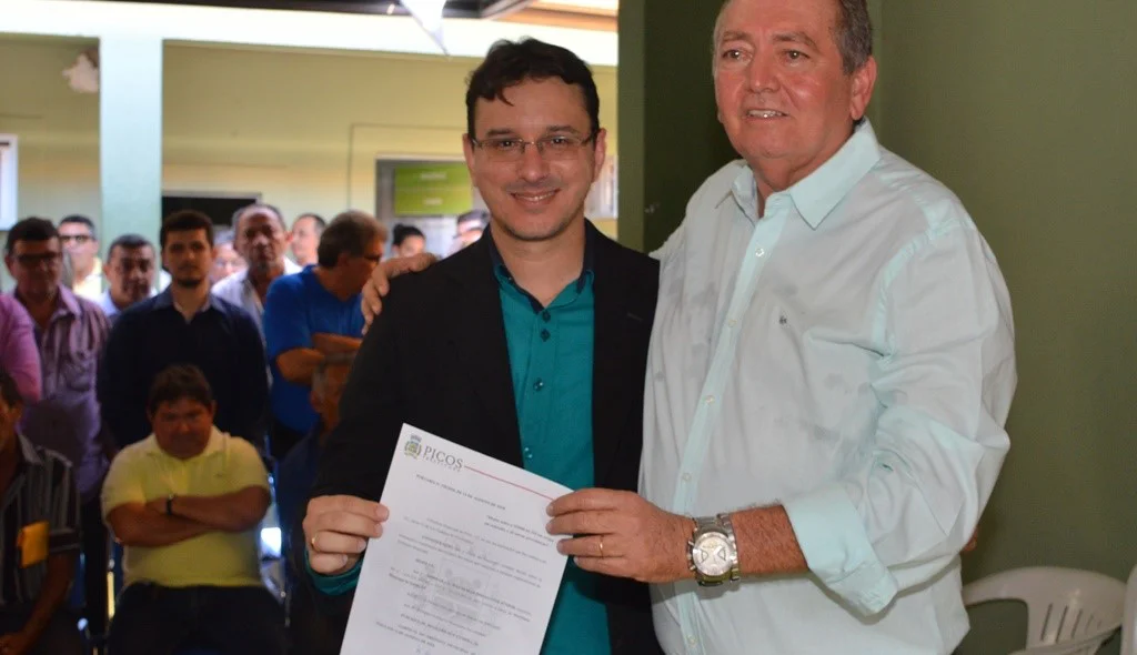 Dr. Júnior recebe portaria