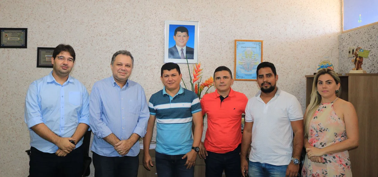 Florentino neto visitou o Hospital esteve reunido com o prefeito do município, Rubens Vieira  