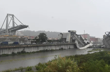Ponte que desabou fica em Gênova