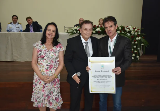 Diretor do Sebrae Piauí, Mário Lacerda recebe homenagem em Parnaíba