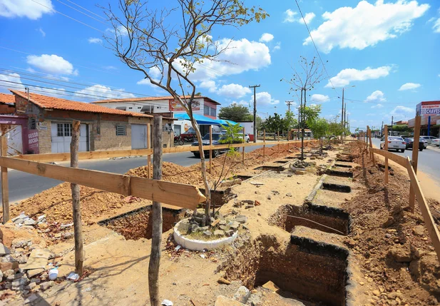 Obras paradas na Duque de Caxias 
