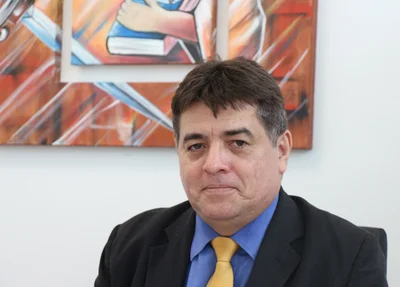 Promotor Elói Júnior 