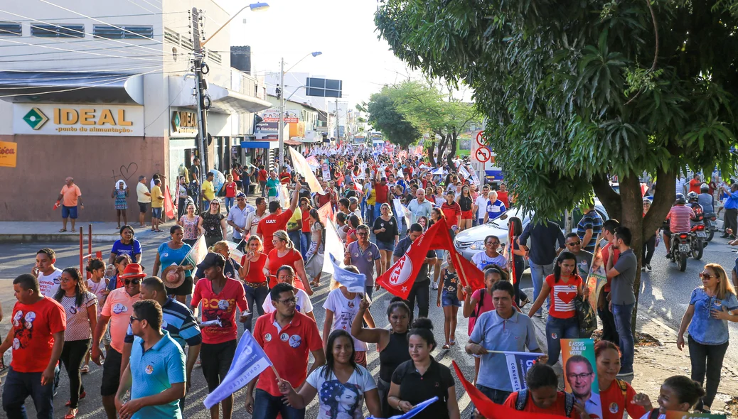 Caminhada no bairro Dirceu 