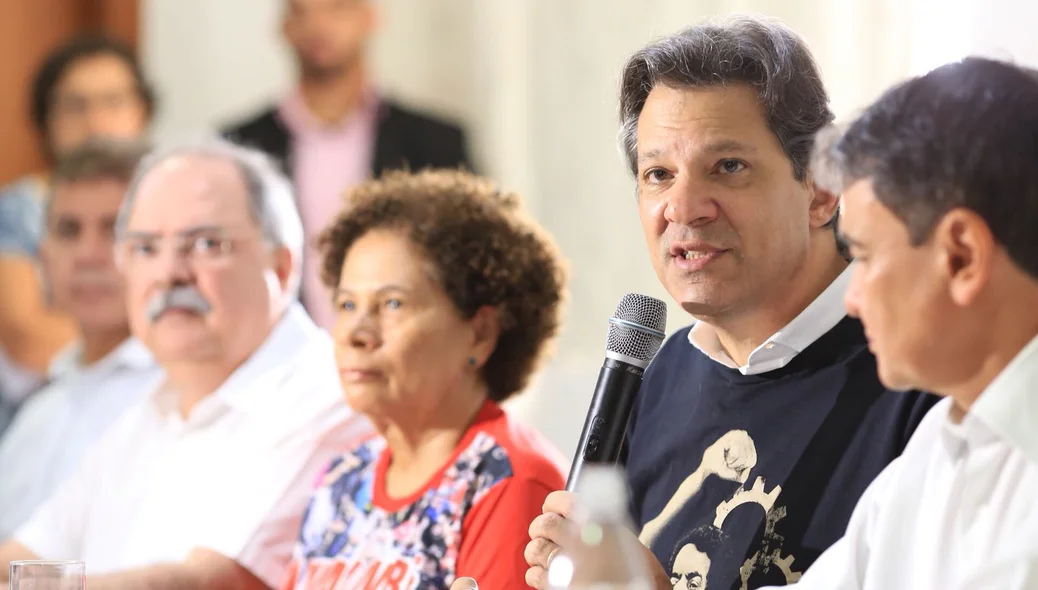 Fernando Haddad discursa no Dirceu 