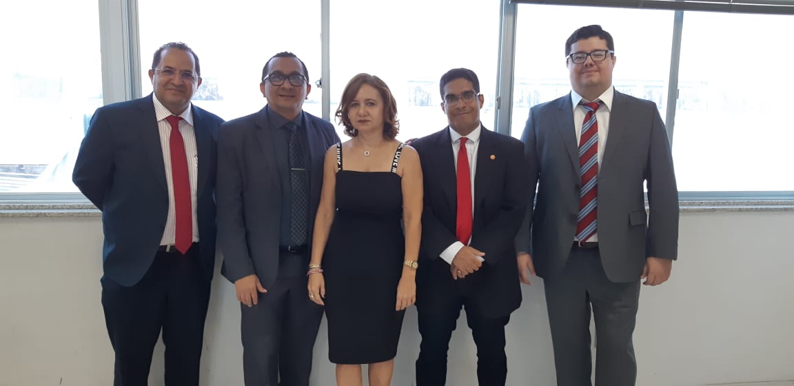 Representantes da Semana da Justiça Pela Paz em Casa