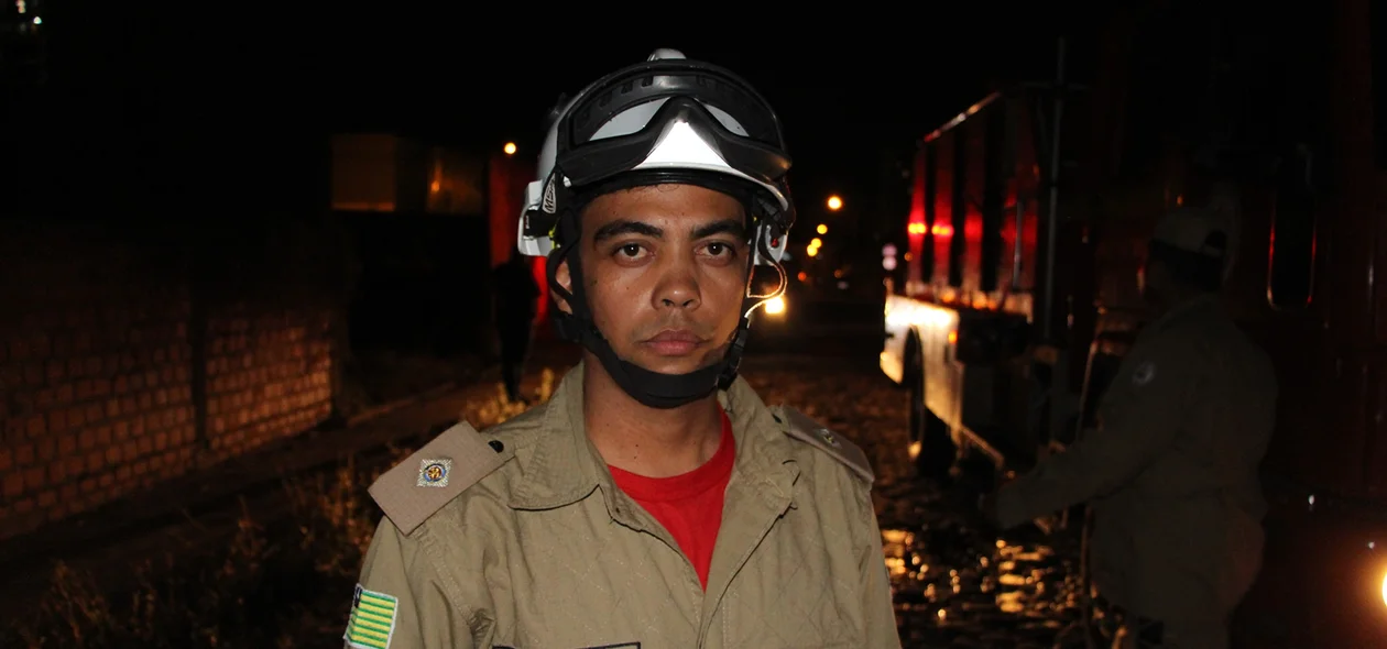 Tenente Everton Almeida do Corpo de Bombeiros
