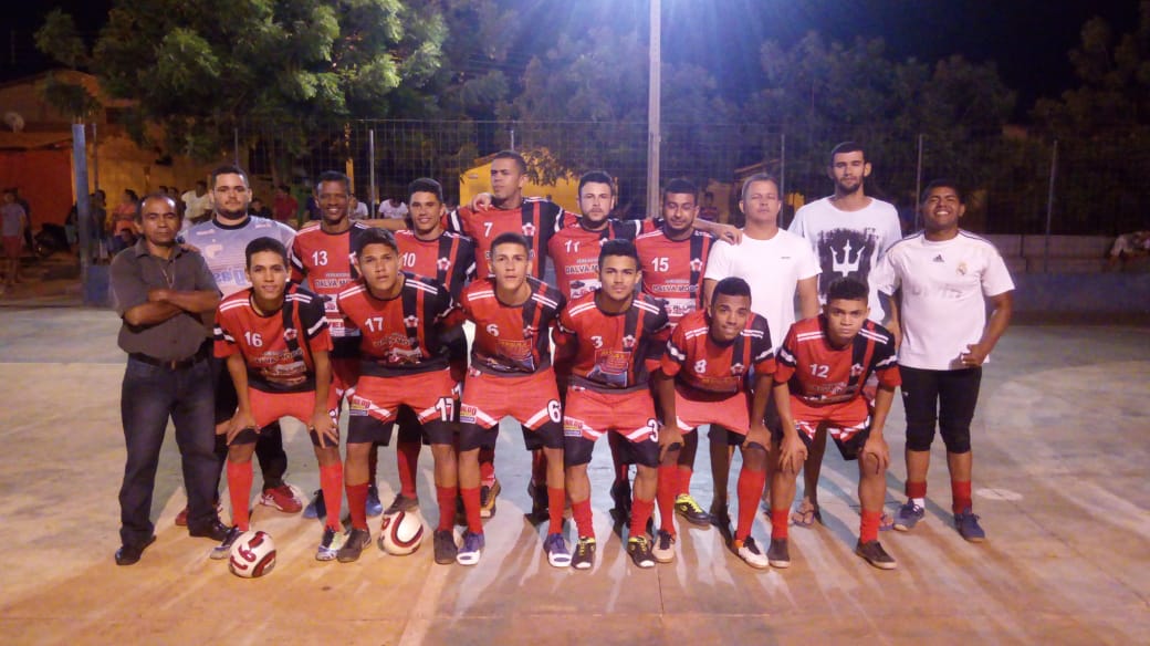 Equipe Pedrinhas vai disputar a final do torneio de futsal no bairro Pantanal, em Picos