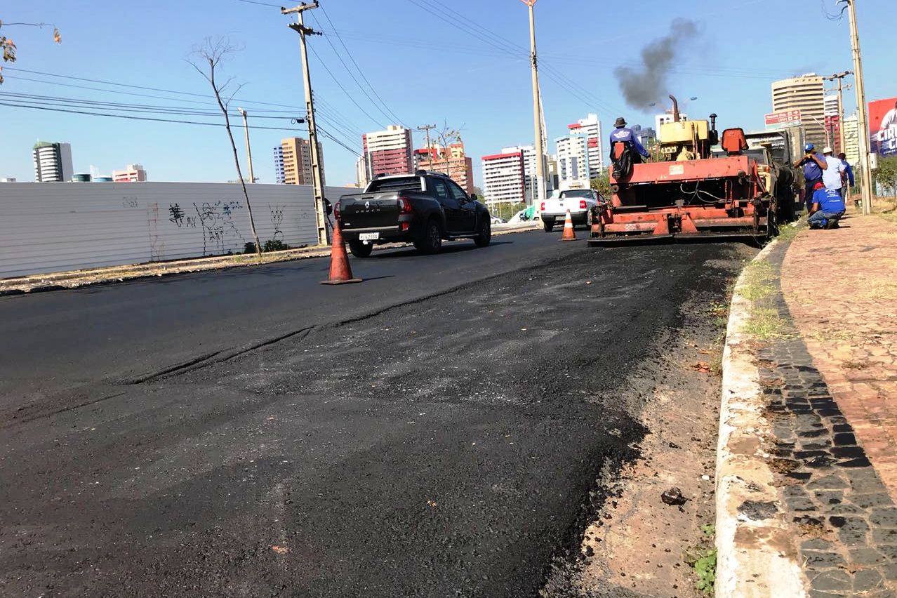Prefeitura inicia recapeamento das alças da Ponte Juscelino Kubitschek