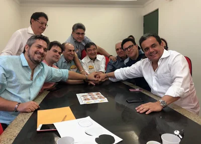 Wellington Dias na sede do MDB
