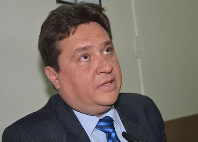 Deputado Nerinho (PTB) lidera pesquisa em Picos