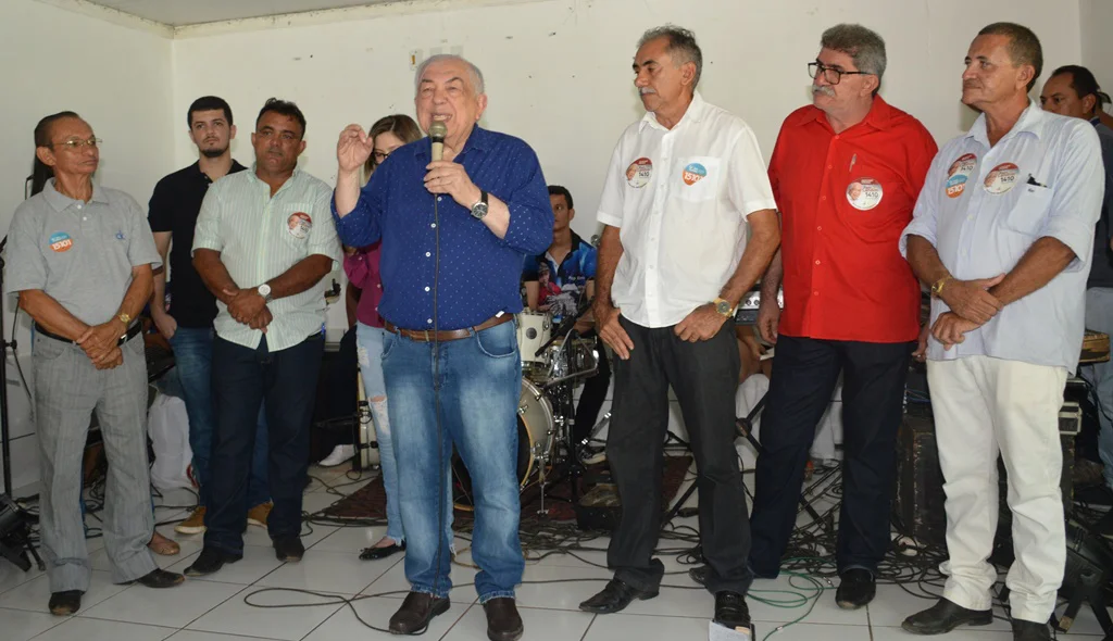 Paes Landim agradece ao prefeito Padre Walmir