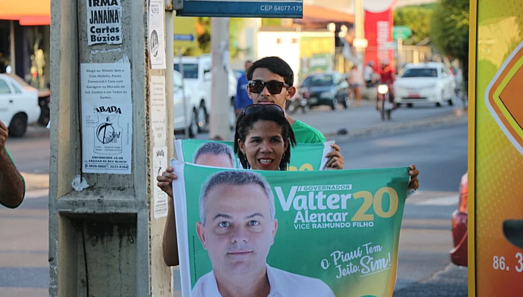 A caminhada foi realizada na Avenida Joaquim Nelson