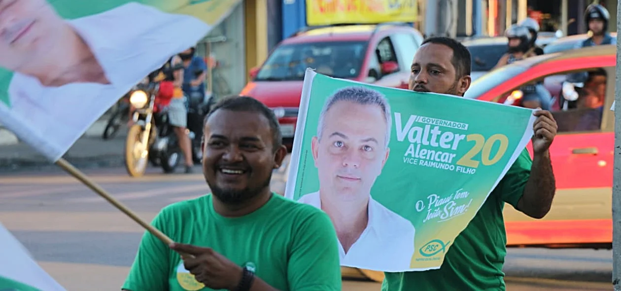 Apoiadores do candidato Valter Alencar
