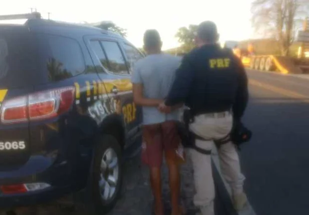 Condutor autuado em flagrante por receptação