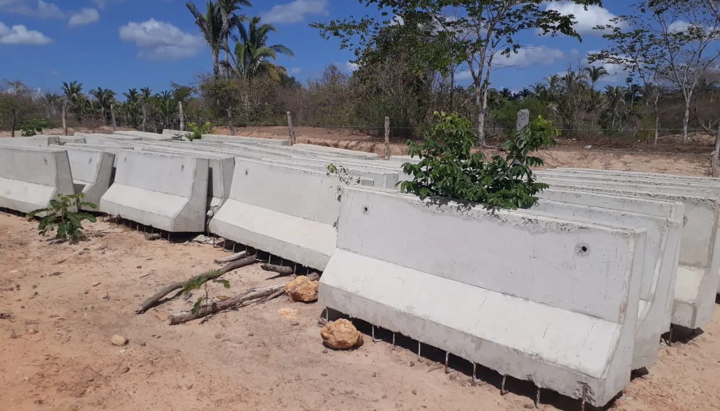 Obra está parada em Beneditinos e o material está no local